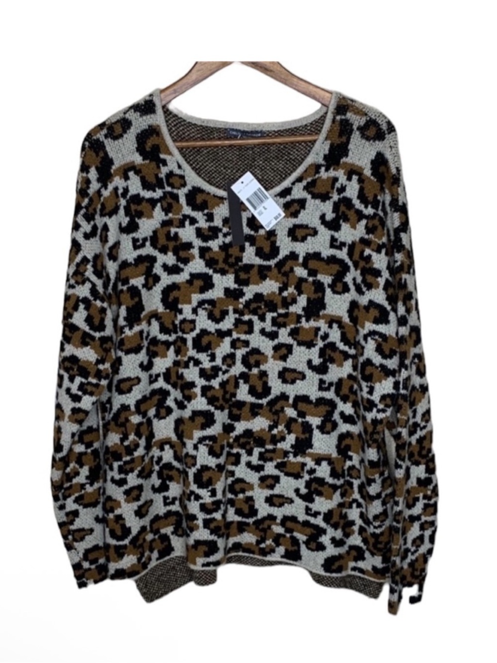 Chelsea & Theodore Scoop Neck Leopard Print Sweater in Brown and Black